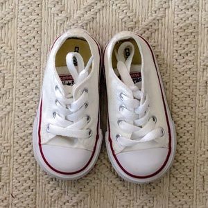 Adorable white toddler converse shoes